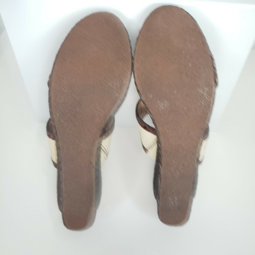 Tommy Bahama Kalawai Leather and Canvas Wedges - Picture 6 of 7